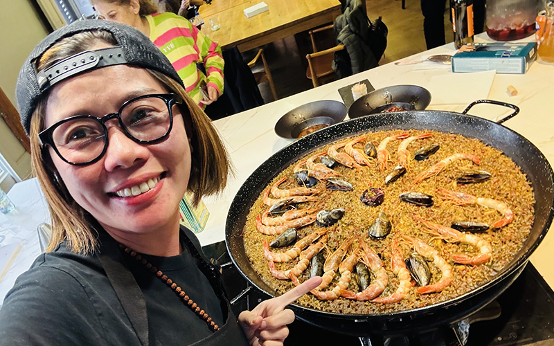 Paella cooking class at Barcelona
